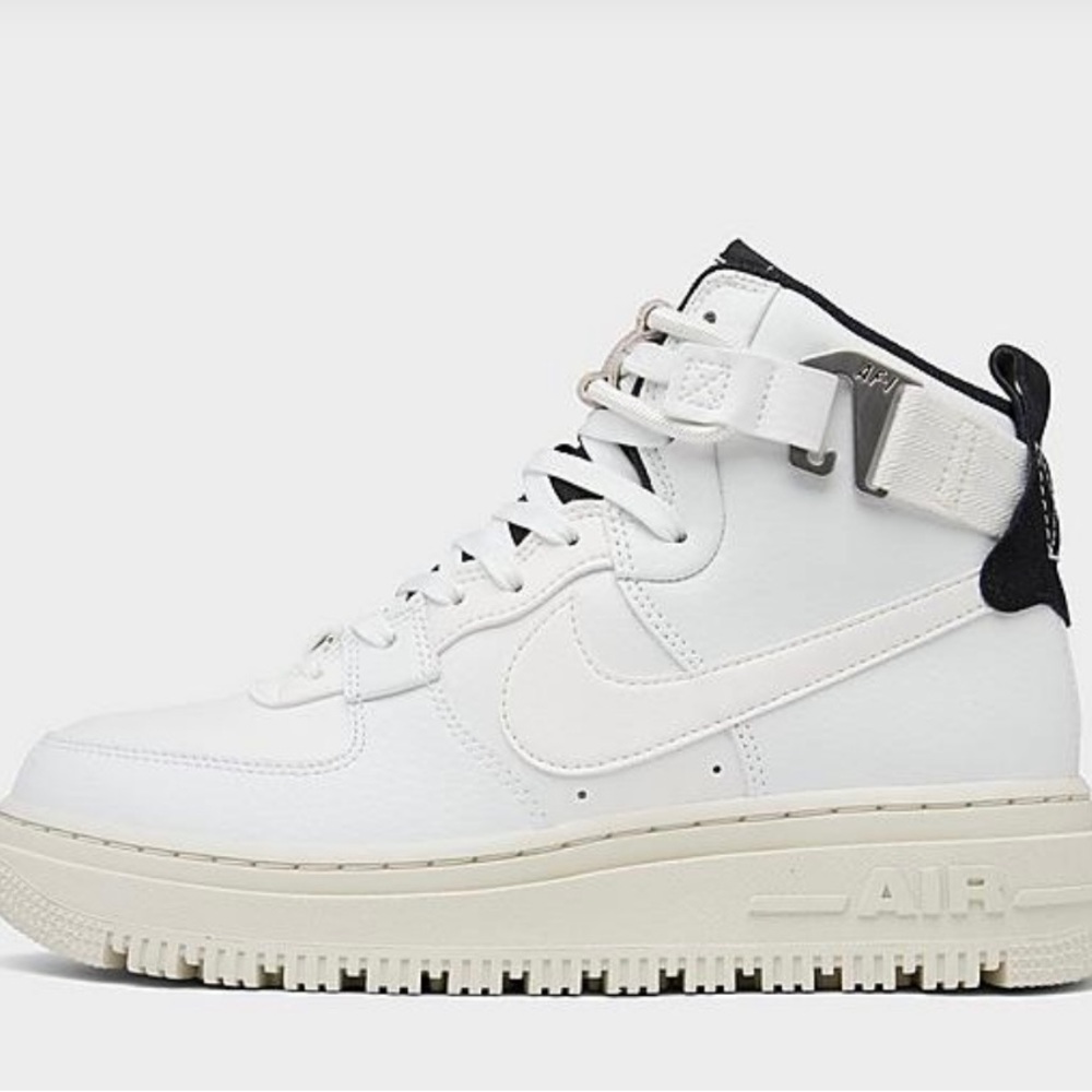 NWT Nike Air Force utility sneaker boot